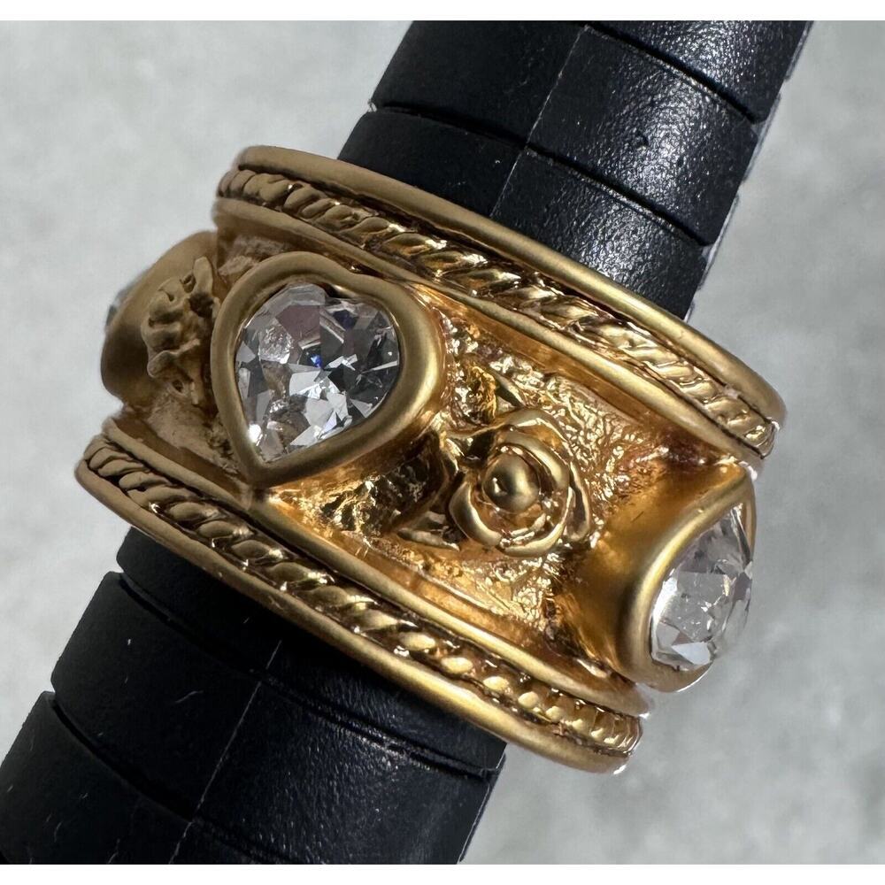 Vintage Elizabeth Taylor Gold Tone Heart Rhinestone Roses Love Ring Size 5 - Picture 5 of 8